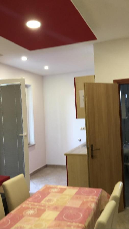 Miro Apartmani Razanac Bagian luar foto