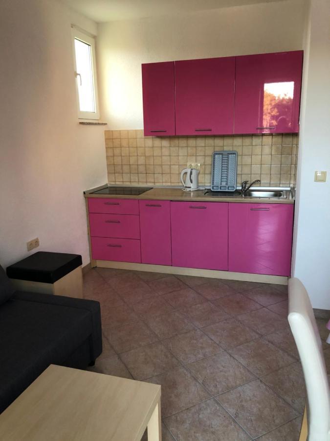 Miro Apartmani Razanac Bagian luar foto