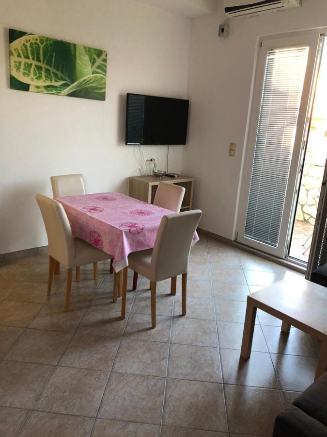 Miro Apartmani Razanac Bagian luar foto