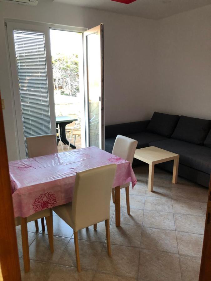 Miro Apartmani Razanac Bagian luar foto