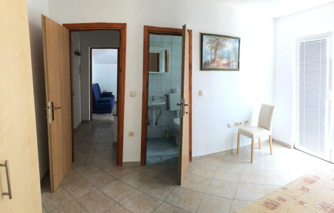 Miro Apartmani Razanac Bagian luar foto